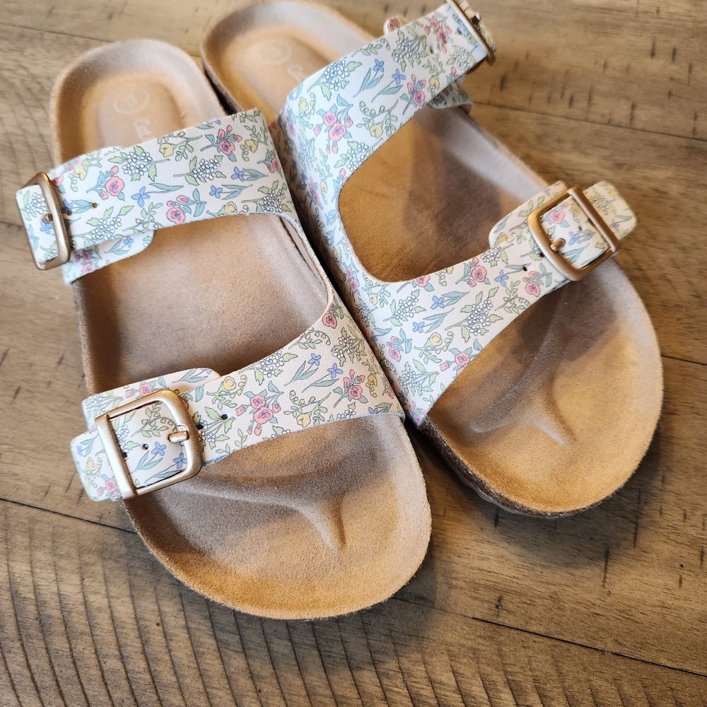 Cat and Jack arizona sandal 5.5 womans 3 girls